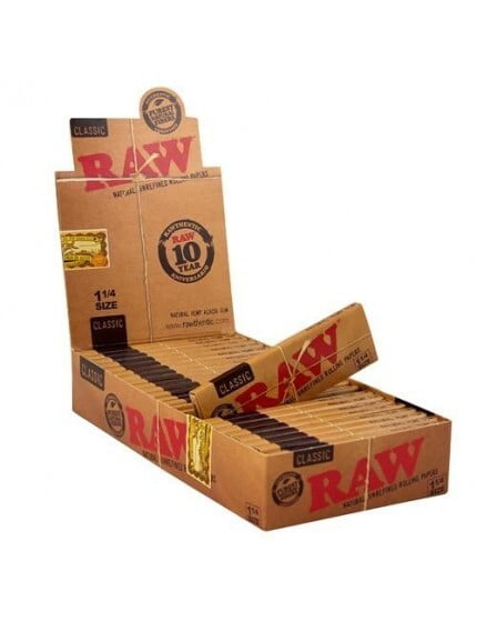 RAW Classic Rolling Papers [1¼"] 25ct - wholesale Smoke Shop